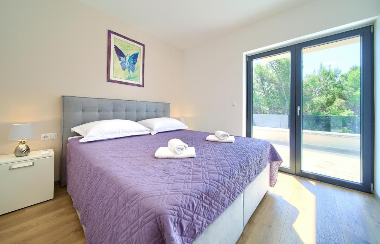 Apartamento Paola & Karla With Pool *